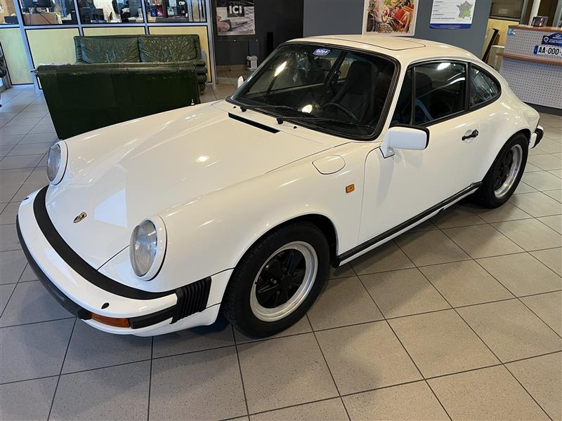 PORSCHE 911 1981