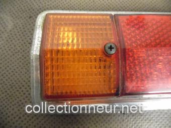 FEU ARRIERE GAUCHE FORD TAUNUS P7A 17M