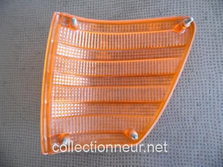 CABOCHON CLIGNOTANT DROIT A0008200566 MERCEDES W116