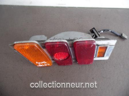 FEU ARRIERE GAUCHE PEUGEOT 504 COUPE / CABRIOLET
