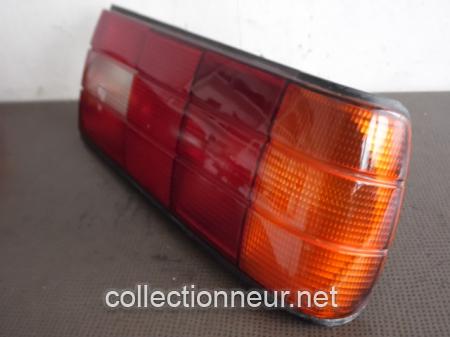 CABOCHON FEU ARRIERE DROIT 63211385382 BMW E30