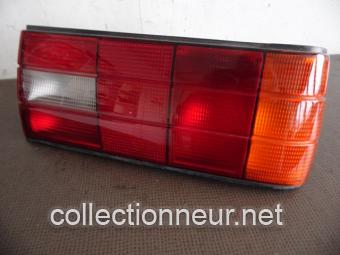 CABOCHON FEU ARRIERE DROIT 63211385382 BMW E30