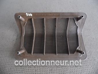 GRILLE CENTRALE DE TABLEAU DE BORD 477857187 PORSCHE 924 & 944-1