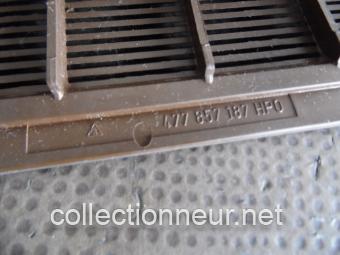 GRILLE CENTRALE DE TABLEAU DE BORD 477857187 PORSCHE 924 & 944-1