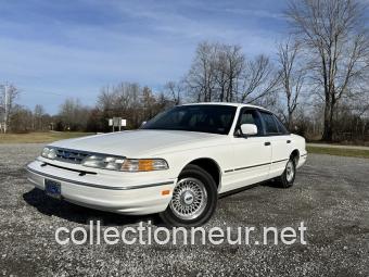Ford Crown Victoria