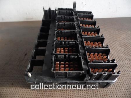 PLATINE PORTE FUSIBLES ET RELAIS 94461011000 PORSCHE 944-2