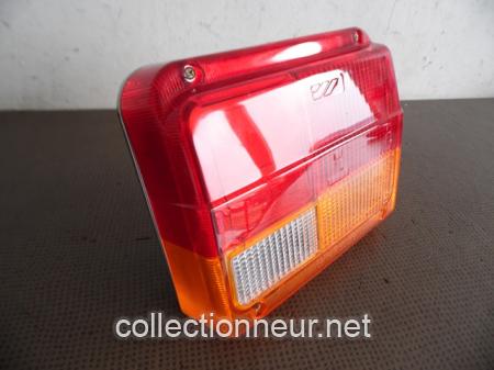 FEU ARRIERE DROIT AUSTIN / MG METRO