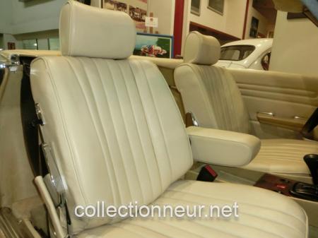 MERCEDES BENZ 280 SL ROADSTER R107 - 1982