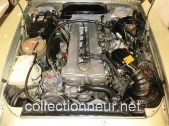 MERCEDES BENZ 280 SL ROADSTER R107 - 1982