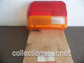 CABOCHON FEU ARRIERE GAUCHE AUSTIN ROVER / MG METRO