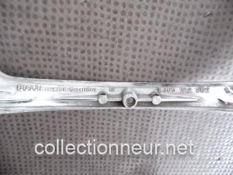 ENJOLIVEUR DE PHARE 1305542052 / A1158260089 MERCEDES W114 / W115