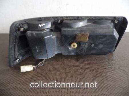 FEU ARRIERE DROIT 477945216 PORSCHE 944 & 924