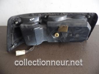FEU ARRIERE DROIT 477945216 PORSCHE 944 & 924