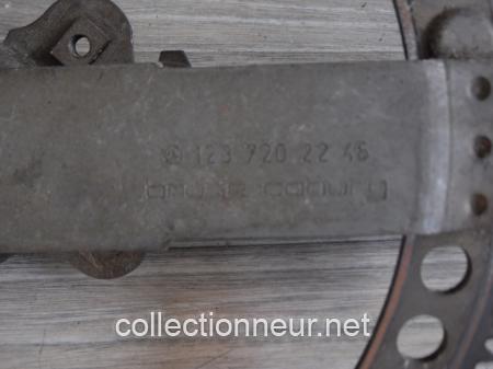 LEVE-VITRE AVANT DROIT 1237202246 MERCEDES W123