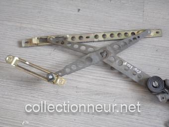 LEVE-VITRE AVANT DROIT 1237202246 MERCEDES W123