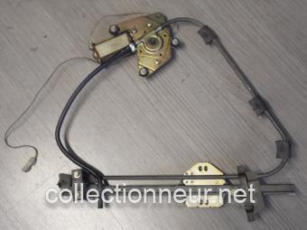 LEVE-VITRE AVANT DROIT 82379538 LANCIA DELTA